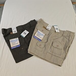 NWT Cabela's Women's Size 16 Green And Tan 7 Pocket Hiking Shorts Bundle Of 2